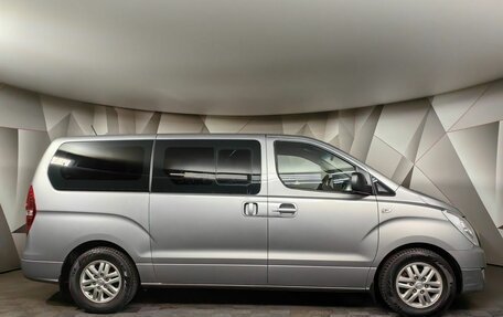 Hyundai H-1 II рестайлинг, 2015 год, 2 199 000 рублей, 6 фотография