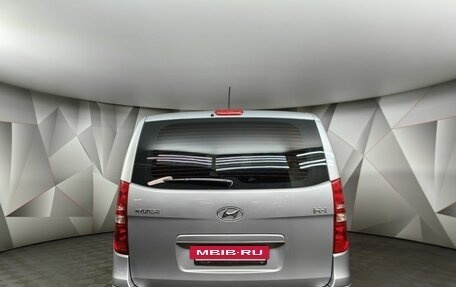 Hyundai H-1 II рестайлинг, 2015 год, 2 199 000 рублей, 8 фотография