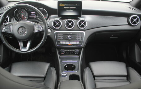 Mercedes-Benz CLA, 2017 год, 2 250 000 рублей, 10 фотография