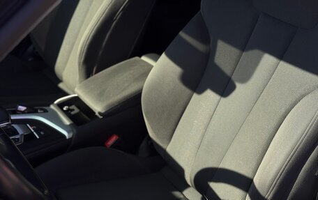 Audi A4, 2015 год, 2 200 000 рублей, 17 фотография