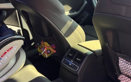 Audi A4, 2015 год, 2 200 000 рублей, 10 фотография