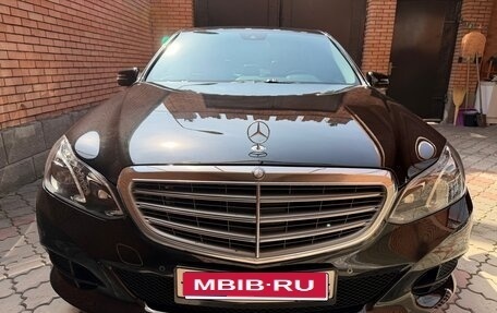 Mercedes-Benz E-Класс, 2013 год, 1 900 000 рублей, 1 фотография