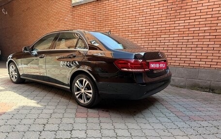 Mercedes-Benz E-Класс, 2013 год, 1 900 000 рублей, 3 фотография