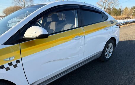 Hyundai Solaris II рестайлинг, 2020 год, 950 000 рублей, 8 фотография