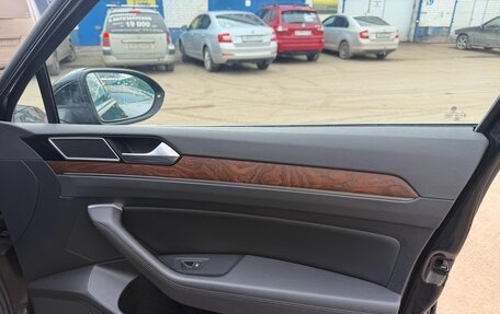 Volkswagen Passat B8 рестайлинг, 2018 год, 2 550 000 рублей, 5 фотография