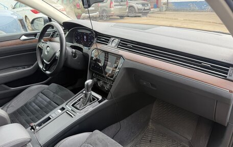 Volkswagen Passat B8 рестайлинг, 2018 год, 2 550 000 рублей, 11 фотография