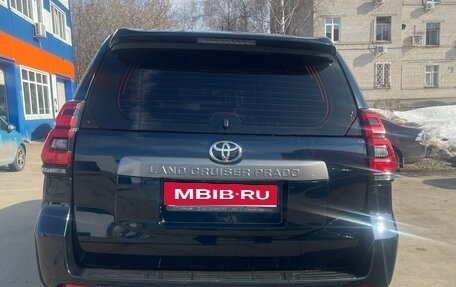 Toyota Land Cruiser Prado 150 рестайлинг 2, 2018 год, 4 550 000 рублей, 4 фотография