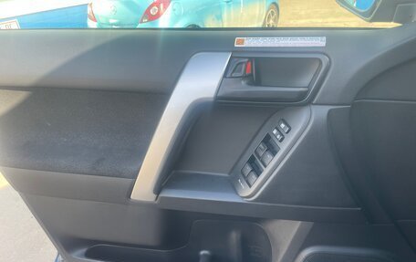 Toyota Land Cruiser Prado 150 рестайлинг 2, 2018 год, 4 550 000 рублей, 14 фотография