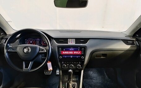 Skoda Octavia, 2018 год, 1 989 000 рублей, 7 фотография