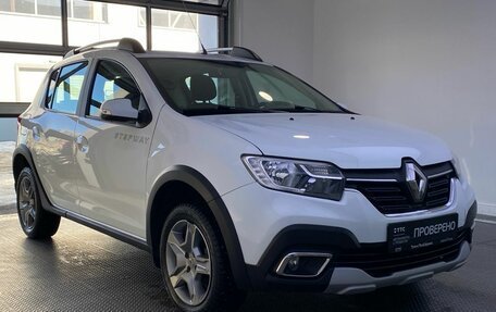 Renault Sandero II рестайлинг, 2020 год, 1 210 000 рублей, 3 фотография