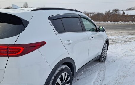 KIA Sportage IV рестайлинг, 2021 год, 2 600 000 рублей, 4 фотография