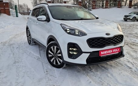 KIA Sportage IV рестайлинг, 2021 год, 2 600 000 рублей, 3 фотография