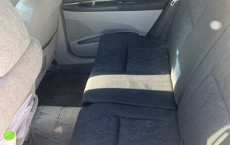 Toyota Opa I рестайлинг, 2001 год, 350 000 рублей, 14 фотография