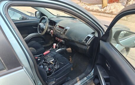 Mitsubishi Outlander III рестайлинг 3, 2008 год, 830 000 рублей, 16 фотография