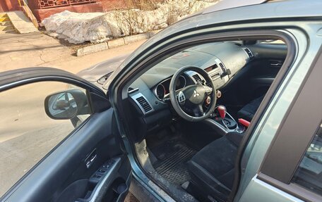 Mitsubishi Outlander III рестайлинг 3, 2008 год, 830 000 рублей, 21 фотография