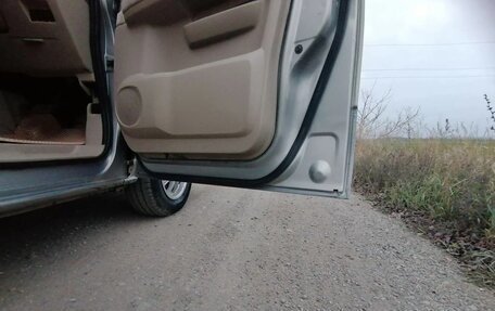 Nissan Serena II, 2003 год, 600 000 рублей, 4 фотография