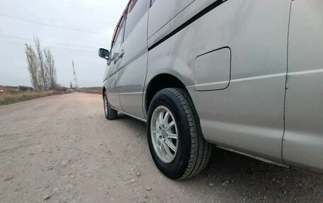 Nissan Serena II, 2003 год, 600 000 рублей, 10 фотография