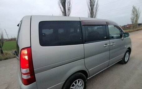 Nissan Serena II, 2003 год, 600 000 рублей, 21 фотография