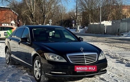 Mercedes-Benz S-Класс, 2011 год, 1 650 000 рублей, 2 фотография