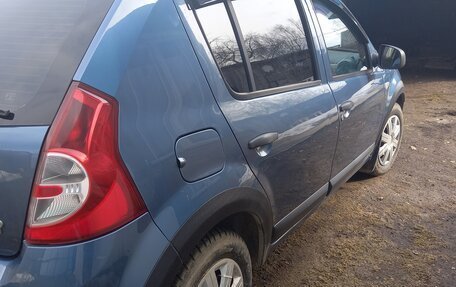 Renault Sandero I, 2013 год, 580 000 рублей, 4 фотография