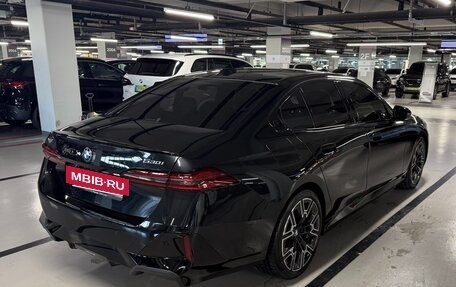 BMW 5 серия, 2025 год, 7 735 000 рублей, 4 фотография