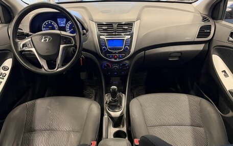 Hyundai Solaris II рестайлинг, 2011 год, 529 000 рублей, 10 фотография