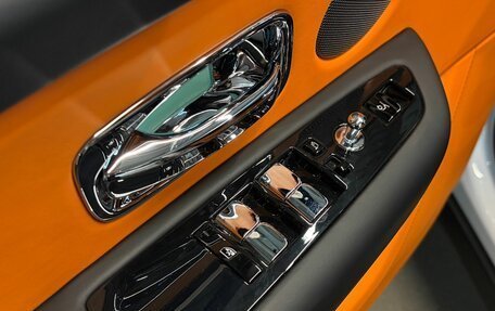 Rolls-Royce Cullinan, 2022 год, 39 990 000 рублей, 7 фотография