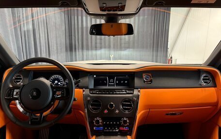 Rolls-Royce Cullinan, 2022 год, 39 990 000 рублей, 12 фотография