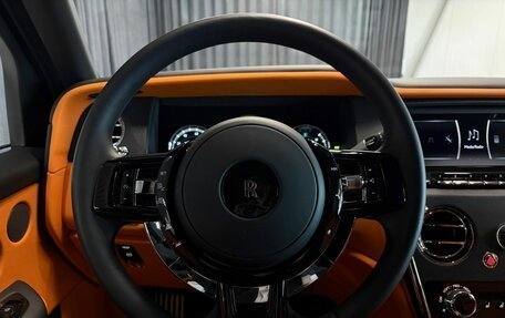 Rolls-Royce Cullinan, 2022 год, 39 990 000 рублей, 10 фотография