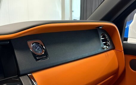 Rolls-Royce Cullinan, 2022 год, 39 990 000 рублей, 13 фотография