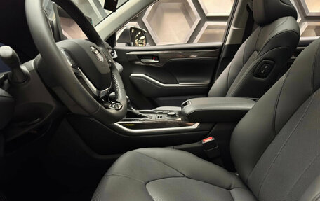 Toyota Highlander, 2026 год, 6 150 000 рублей, 12 фотография