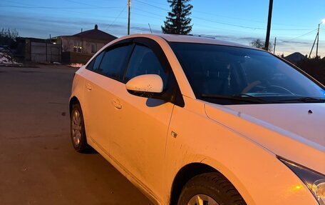 Chevrolet Cruze II, 2013 год, 560 000 рублей, 3 фотография