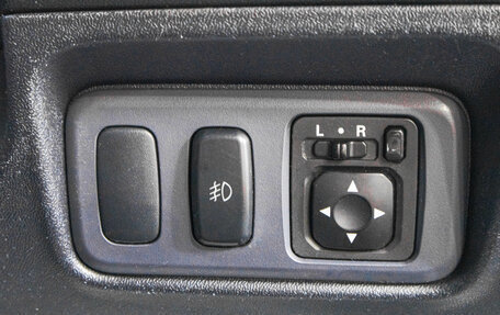 Mitsubishi Colt VI рестайлинг, 2002 год, 459 000 рублей, 11 фотография