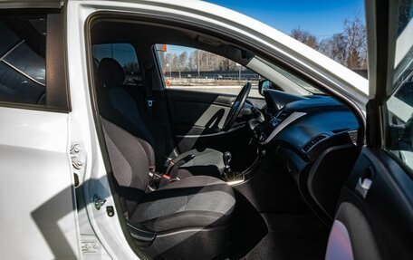 Hyundai Solaris II рестайлинг, 2013 год, 750 000 рублей, 9 фотография