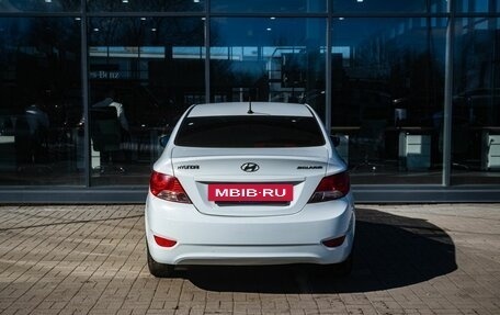 Hyundai Solaris II рестайлинг, 2013 год, 750 000 рублей, 4 фотография