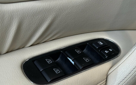 Infiniti QX56, 2012 год, 2 030 000 рублей, 15 фотография