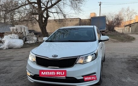KIA Rio III рестайлинг, 2015 год, 1 120 000 рублей, 10 фотография