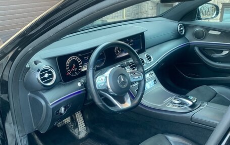 Mercedes-Benz E-Класс, 2018 год, 3 575 000 рублей, 6 фотография