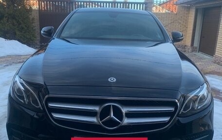 Mercedes-Benz E-Класс, 2018 год, 3 575 000 рублей, 3 фотография