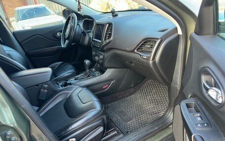 Jeep Cherokee, 2018 год, 2 650 000 рублей, 9 фотография