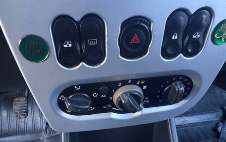 Renault Logan I, 2011 год, 400 000 рублей, 8 фотография