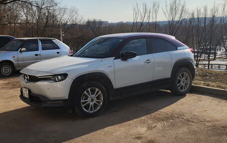 Mazda MX-30, 2021 год, 2 950 000 рублей, 4 фотография