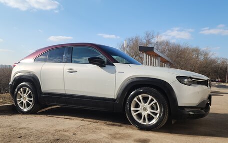 Mazda MX-30, 2021 год, 2 950 000 рублей, 3 фотография