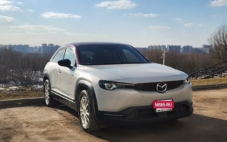 Mazda MX-30, 2021 год, 2 950 000 рублей, 2 фотография