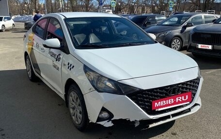 Hyundai Solaris II рестайлинг, 2020 год, 550 000 рублей, 2 фотография