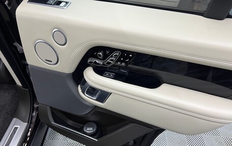 Land Rover Range Rover IV рестайлинг, 2019 год, 7 960 000 рублей, 13 фотография