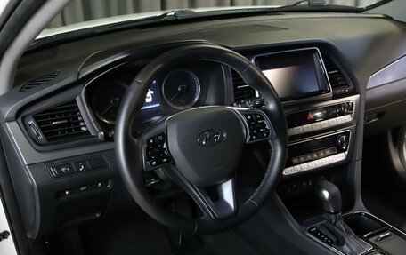 Hyundai Sonata VII, 2017 год, 1 599 000 рублей, 13 фотография