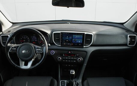 KIA Sportage IV рестайлинг, 2019 год, 1 900 000 рублей, 11 фотография