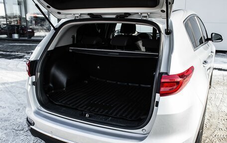 KIA Sportage IV рестайлинг, 2019 год, 1 900 000 рублей, 10 фотография