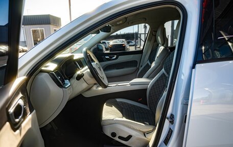 Volvo XC60 II, 2018 год, 3 600 000 рублей, 12 фотография